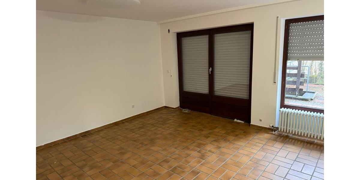 Einfamilienhaus Stuttgart Vaihingen - 5 Zimmer, 185 m&sup2;, 2.800&euro; | Angebot:25328218
