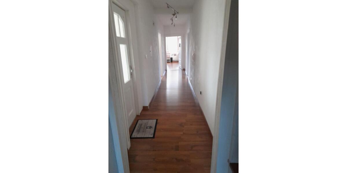 Etagenwohnung Dassel - 3 Zimmer, 100 m&sup2;, 450&euro; | Angebot:26507146