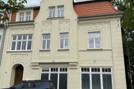 Wohnung Weinböhla - 4 Zimmer, 119 m&sup2;, 1.190&euro; | Angebot:26657274