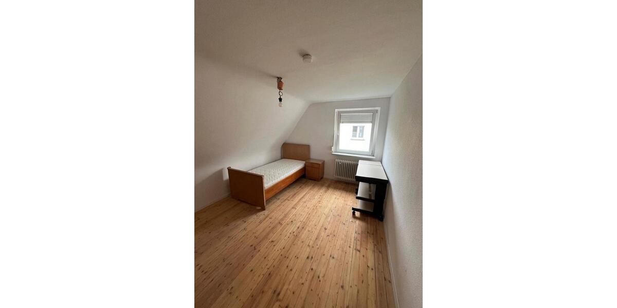 Etagenwohnung Uttenreuth - 1 Zimmer, 16 m&sup2;, 480&euro; | Angebot:25078942