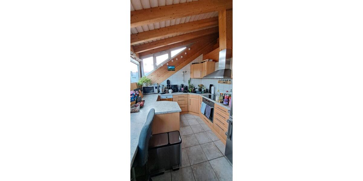 Dachgeschoßwohnung Leonberg - 3 Zimmer, 95 m&sup2;, 1.150&euro; | Angebot:26623416