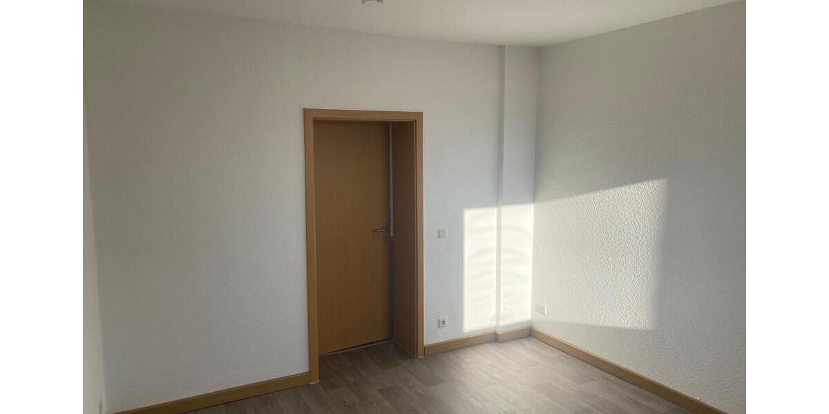 Etagenwohnung Staßfurt - 4 Zimmer, 103 m&sup2;, 500&euro; | Angebot:26633185