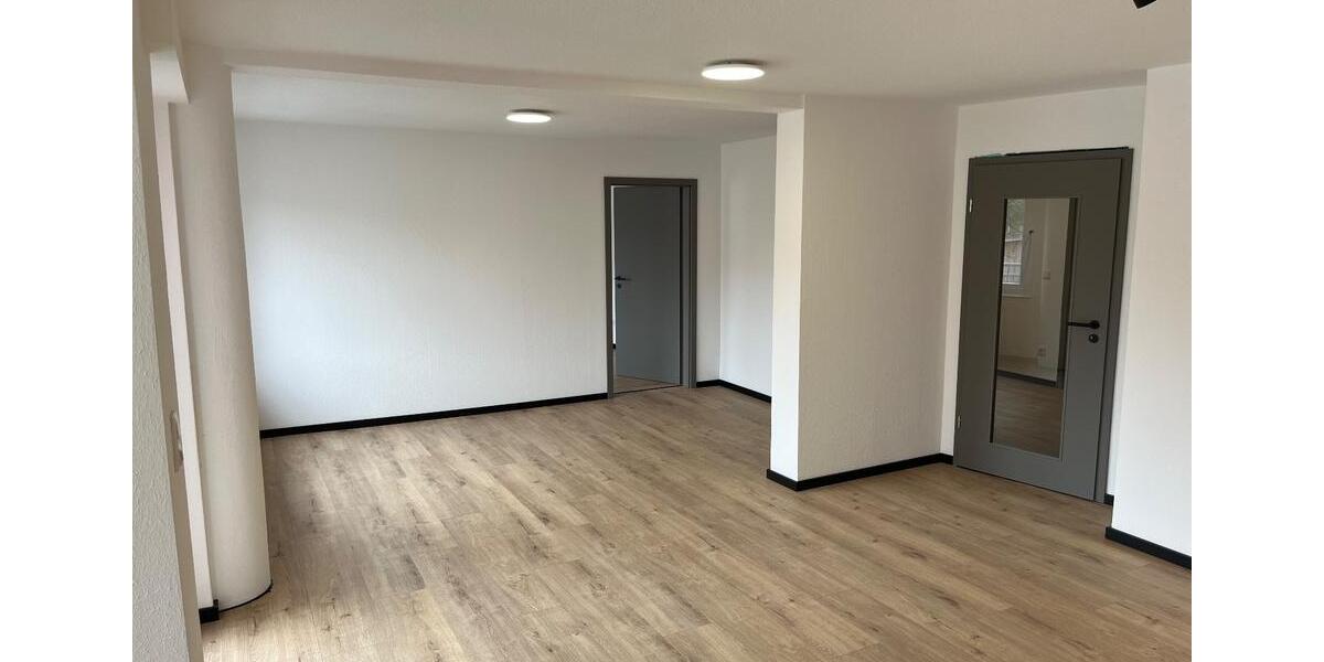 Moderne, sanierte 3-Zimmer-Wohnung Balkon & EBK in Wiedenbrück 4 zimmer