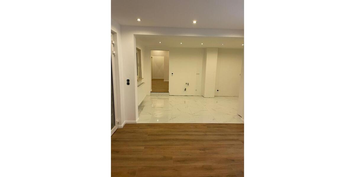 Erdgeschoßwohnung Rohrsen - 4 Zimmer, 110 m&sup2;, 900&euro; | Angebot:26616527