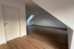 Dachgeschoßwohnung Nossen - 4 Zimmer, 115 m&sup2;, 1.250&euro; | Angebot:25312767