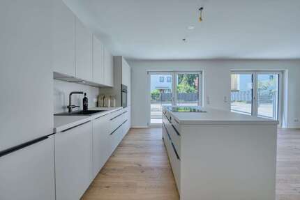 Haus München Ramersdorf-Perlach - 5.5 Zimmer, 157 m&sup2;, 4.200&euro; | Angebot:26762407