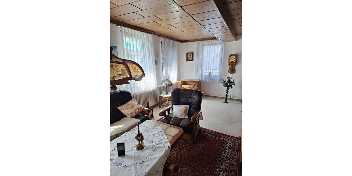 Etagenwohnung Schmitten im Taunus - 3 Zimmer, 75 m&sup2;, 600&euro; | Angebot:25711722