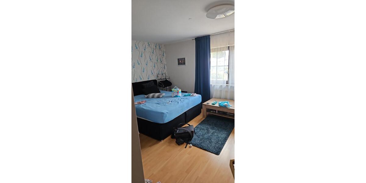 Etagenwohnung Merenberg - 5 Zimmer, 170 m&sup2;, 1.350&euro; | Angebot:26155183