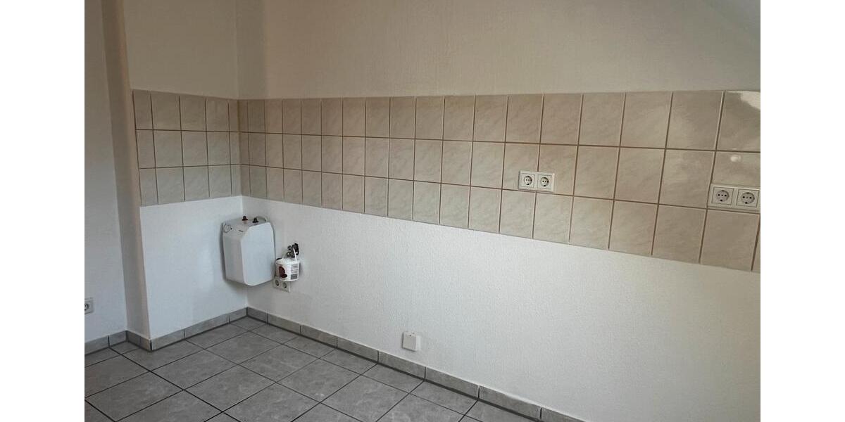 Dachgeschoßwohnung Döbeln - 3 Zimmer, 64 m&sup2;, 390&euro; | Angebot:25974081