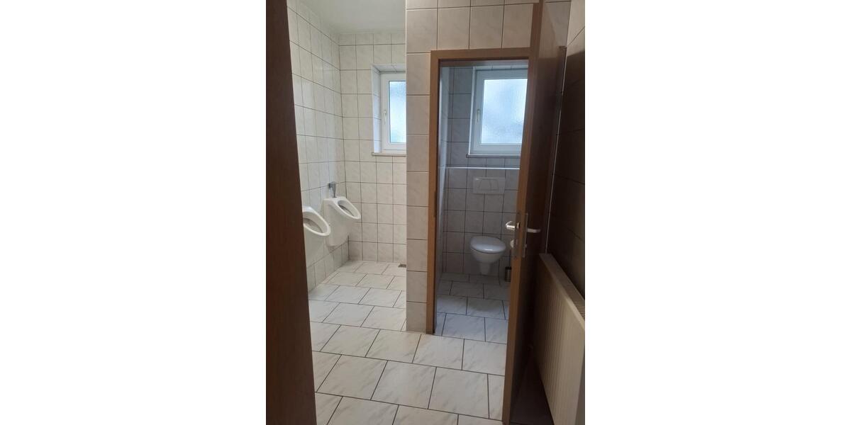 Wohnen auf Zeit Ettringen - 6 Zimmer, 160 m&sup2;, 550&euro; | Angebot:26443175