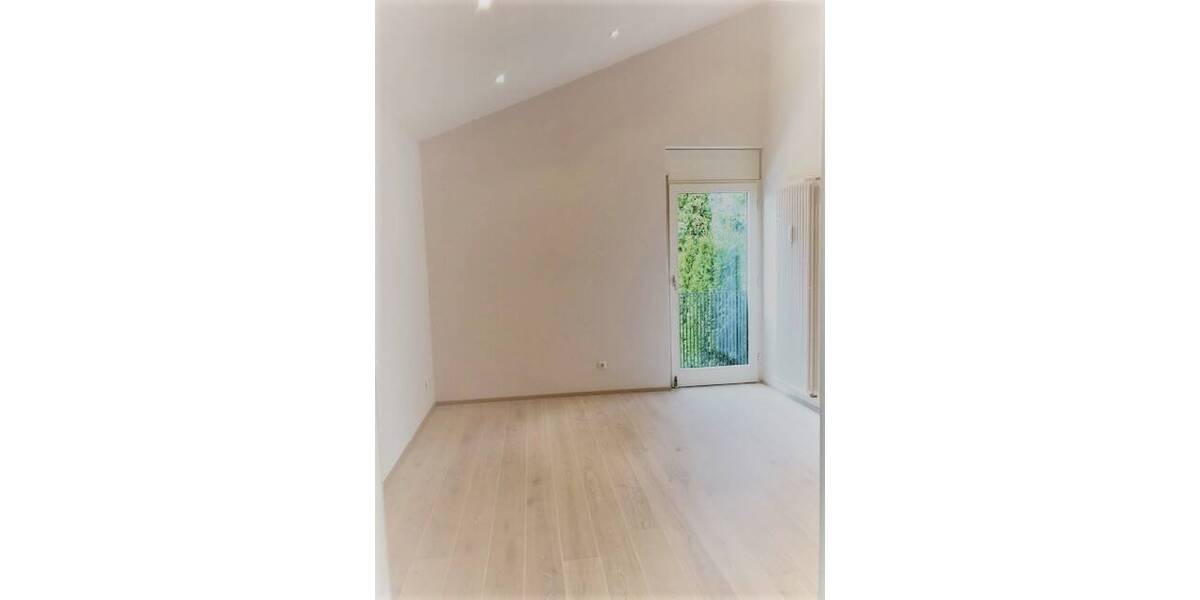 Etagenwohnung Grünwald - 3 Zimmer, 127 m&sup2;, 2.800&euro; | Angebot:26608067