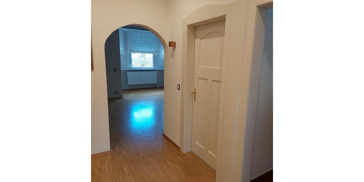 Erdgeschoßwohnung Lampertheim - 3 Zimmer, 88 m&sup2;, 1.200&euro; | Angebot:24805254