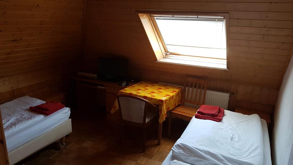Wohnen auf Zeit Eschborn - 1 Zimmer, 30 m&sup2;, 50&euro; | Angebot:26241566