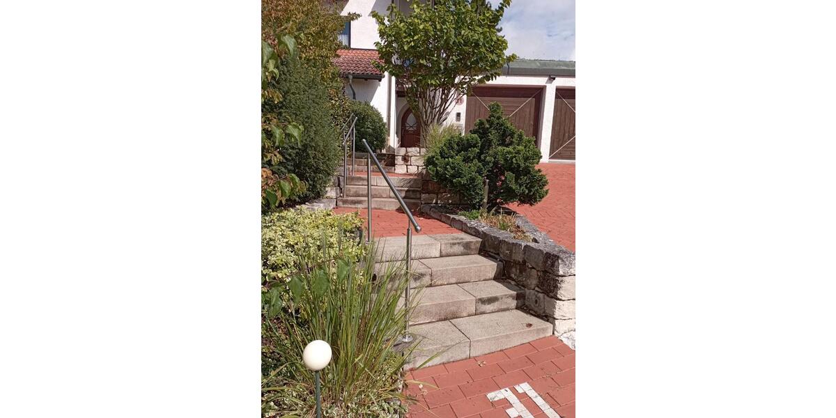 Erdgeschoßwohnung Hallstadt - 3 Zimmer, 83 m&sup2;, 880&euro; | Angebot:26491300
