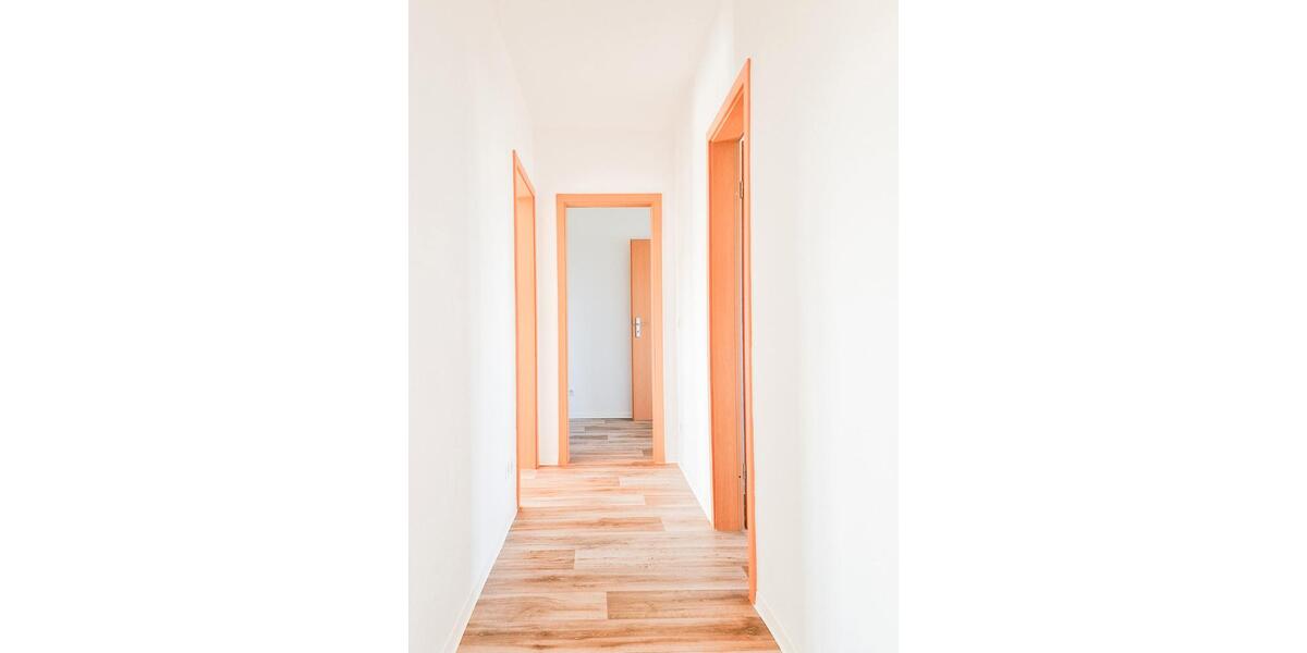 Etagenwohnung Glauchau - 4 Zimmer, 70 m&sup2;, 364&euro; | Angebot:26560810