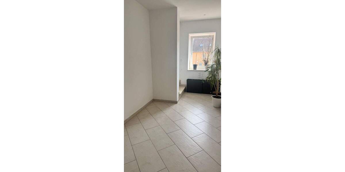 Etagenwohnung Berching Pollanten - 3 Zimmer, 94 m&sup2;, 880&euro; | Angebot:25668726