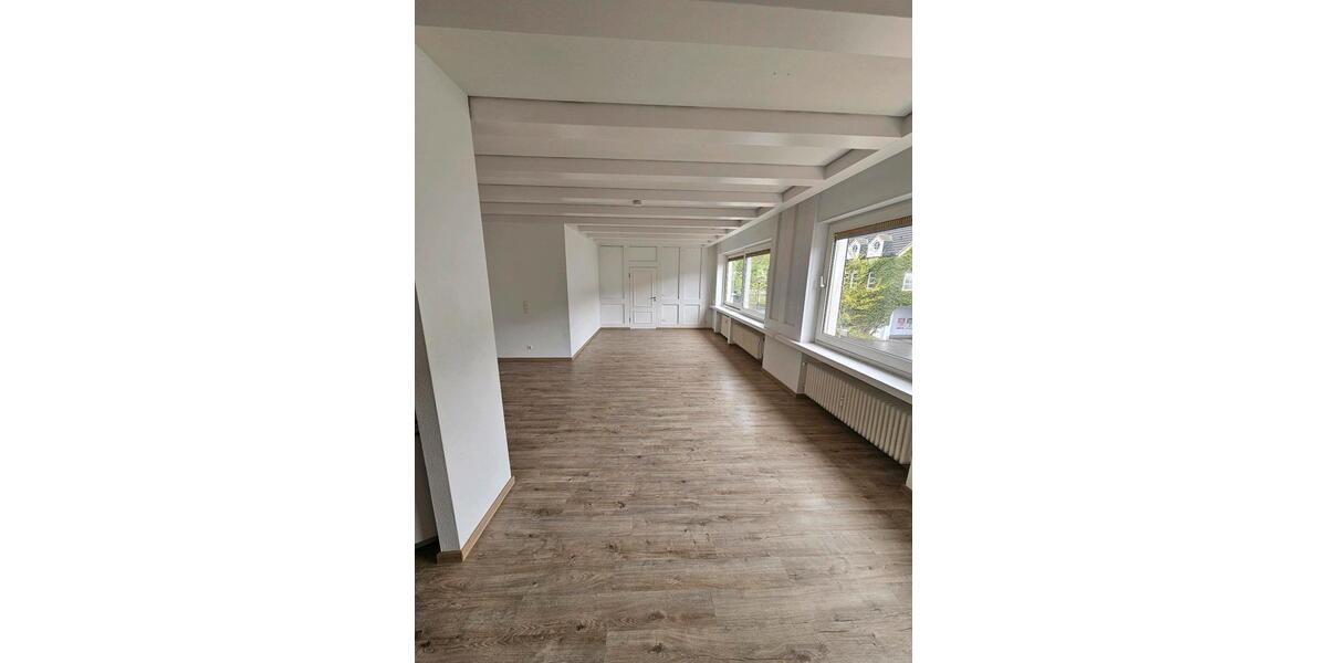 Etagenwohnung Lennestadt - 3 Zimmer, 85 m&sup2;, 890&euro; | Angebot:26693978