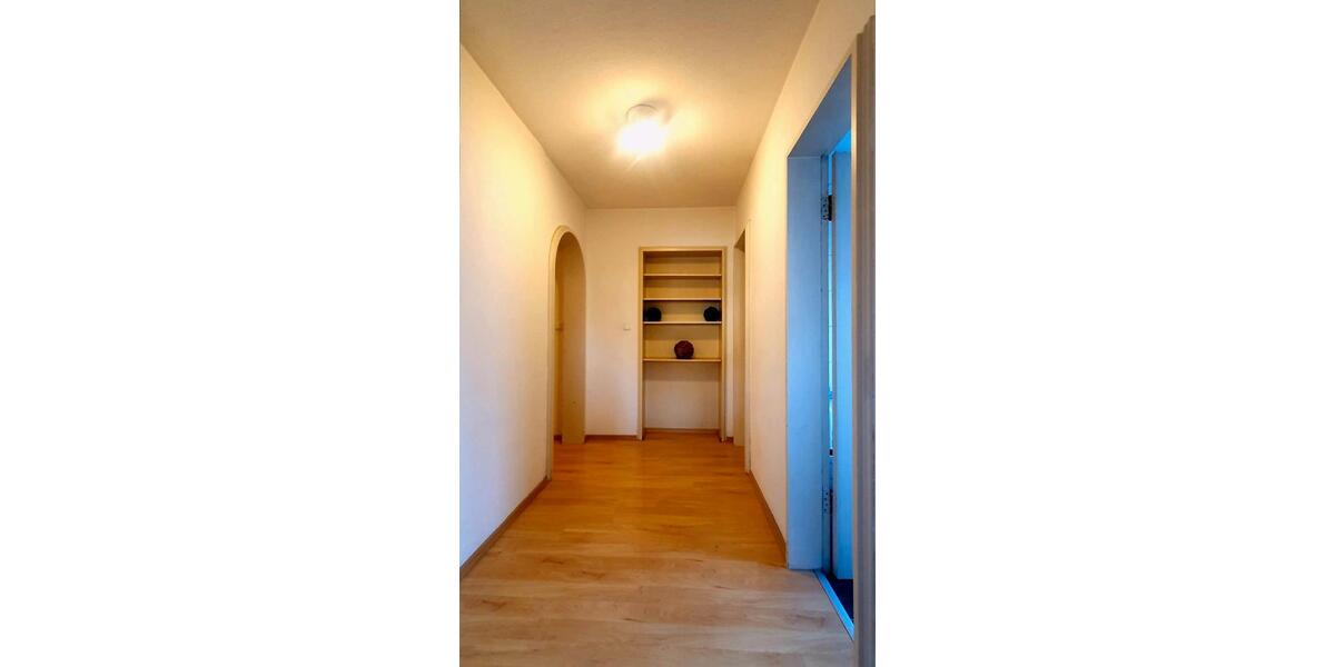 Wohnen auf Zeit Ludwigsburg - 3 Zimmer, 104 m&sup2;, 720&euro; | Angebot:26031984