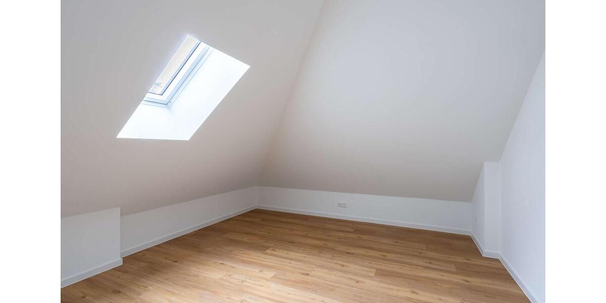 Einfamilienhaus Rastede - 3 Zimmer, 136 m&sup2;, 1.495&euro; | Angebot:26564252