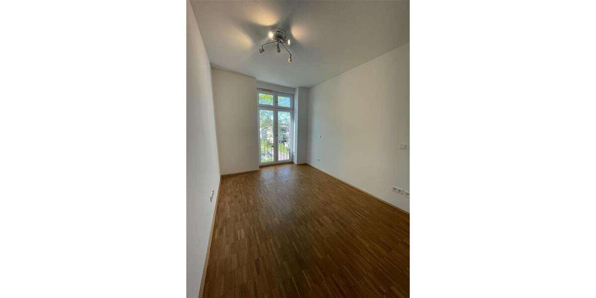 Etagenwohnung Trier Feyen-Weismark - 2 Zimmer, 77 m&sup2;, 780&euro; | Angebot:26533783