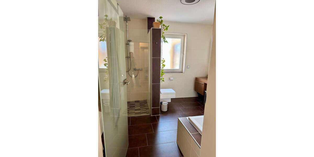Etagenwohnung Nürnberg Maxfeld - 2 Zimmer, 70 m&sup2;, 1.055&euro; | Angebot:27032323