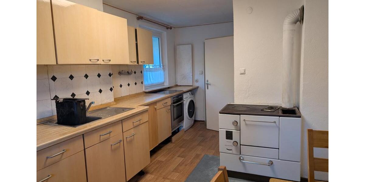 Einfamilienhaus Schönbrunn im Steigerwald - 2 Zimmer, 60 m&sup2;, 600&euro; | Angebot:26628090