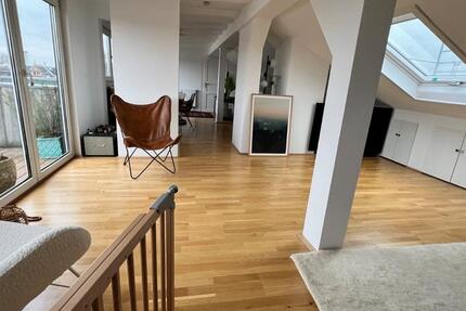 *Bockenheim* renovierte 4-Zimmer-Maisonette-Wohnung mit Dachterrasse und EBK 4 zimmer