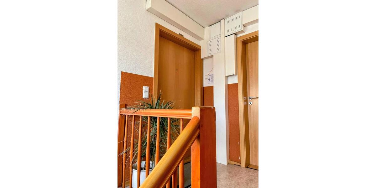 Dachgeschoßwohnung Aldingen - 2.5 Zimmer, 49 m&sup2;, 450&euro; | Angebot:26033417
