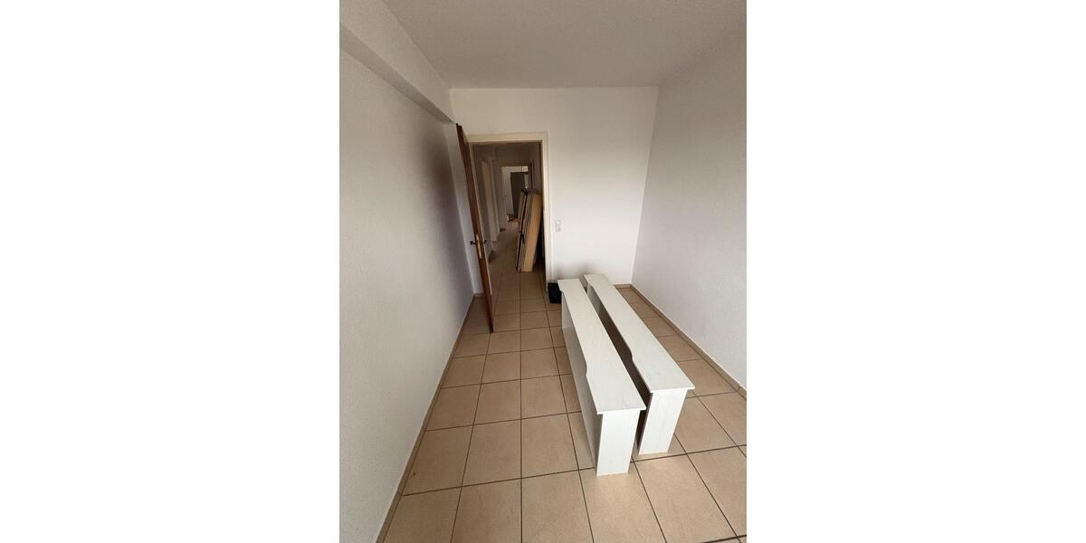 Etagenwohnung Bergheim Ahe - 3 Zimmer, 84 m&sup2;, 672&euro; | Angebot:25044416