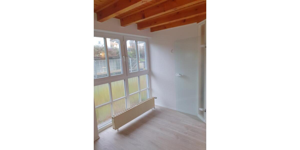 Wohnen im historischen Bahnhof von Erpel 3 zimmer