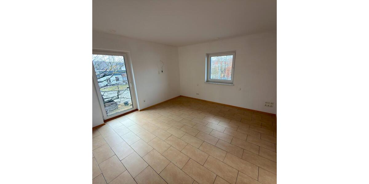 Etagenwohnung Bad Windsheim - 3 Zimmer, 75 m&sup2;, 750&euro; | Angebot:24610279