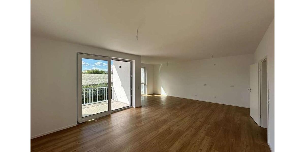 Etagenwohnung Wolmirstedt - 3.5 Zimmer, 102 m&sup2;, 1.267&euro; | Angebot:26602660