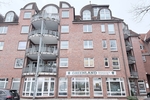 Repräsentatives Wohnen am Schlossgarten: Frisch renoviert & voller Wärme - Etagenwohnung Schwerin Feldstadt | Angebot:26828118