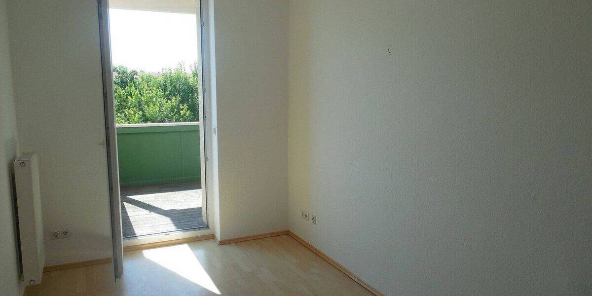 Etagenwohnung Altenburg Südost - 2 Zimmer, 60 m&sup2;, 380&euro; | Angebot:26805536