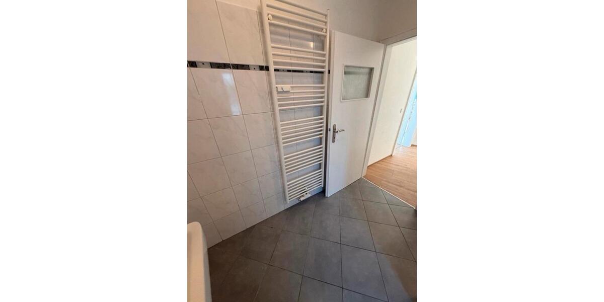 Etagenwohnung Wuppertal Gemarkung Langerfeld - 2 Zimmer, 65 m&sup2;, 560&euro; | Angebot:26699615