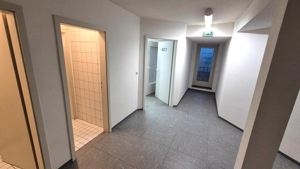 Attraktive PraxisräumeBüroflächen 250m² in guter Lage von Oberhausen zimmer