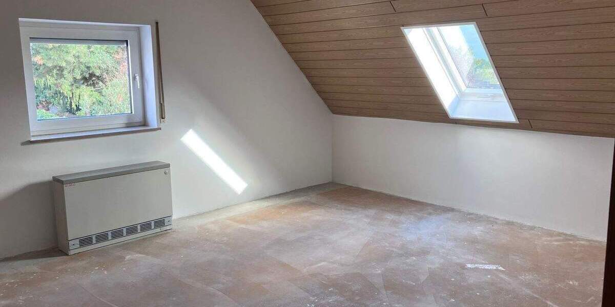 Renovierte 3-Zi.-DGW mit Gartenanteil - 91056 Erlangen-Hüttendorf 3 zimmer