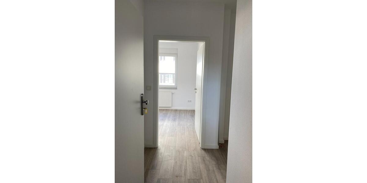 ERSTBEZUG. Lichtdurchflutete 4 ZKB 4 zimmer