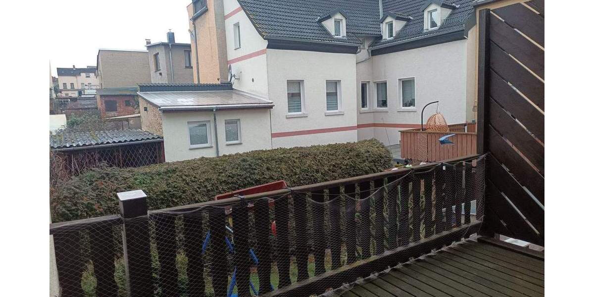 Reihenmittelhaus Meerane - 3 Zimmer, 82 m&sup2;, 399&euro; | Angebot:25745327