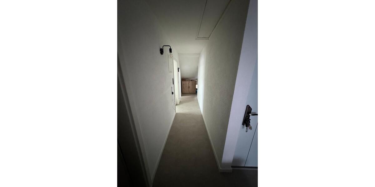 Dachgeschoßwohnung Werdohl - 4 Zimmer, 82 m&sup2;, 850&euro; | Angebot:24619356