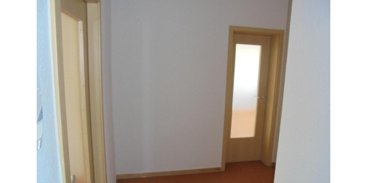 Etagenwohnung Saalfeld (Saale) - 2 Zimmer, 61 m&sup2;, 391&euro; | Angebot:26476627