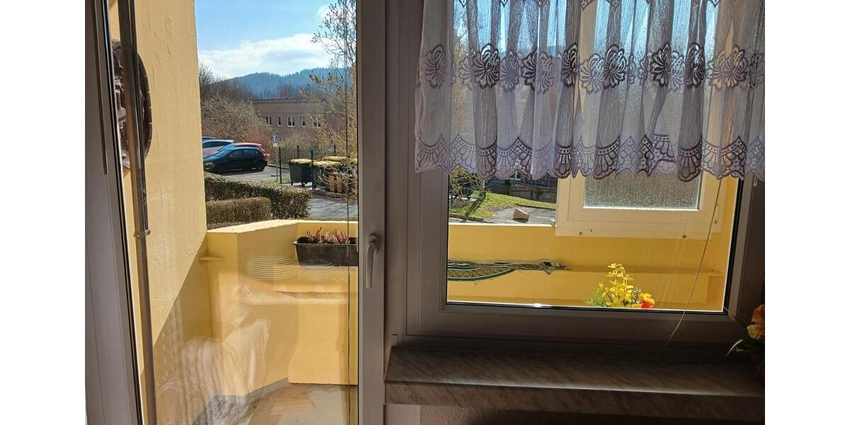 Erdgeschoßwohnung Lößnitz - 3 Zimmer, 76 m&sup2;, 360&euro; | Angebot:26001996