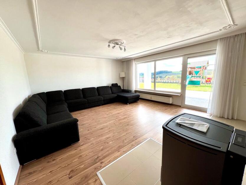 Traumhafte 90 m² 3-Zimmer-Wohnung mit Garten & Weitblick, 96132