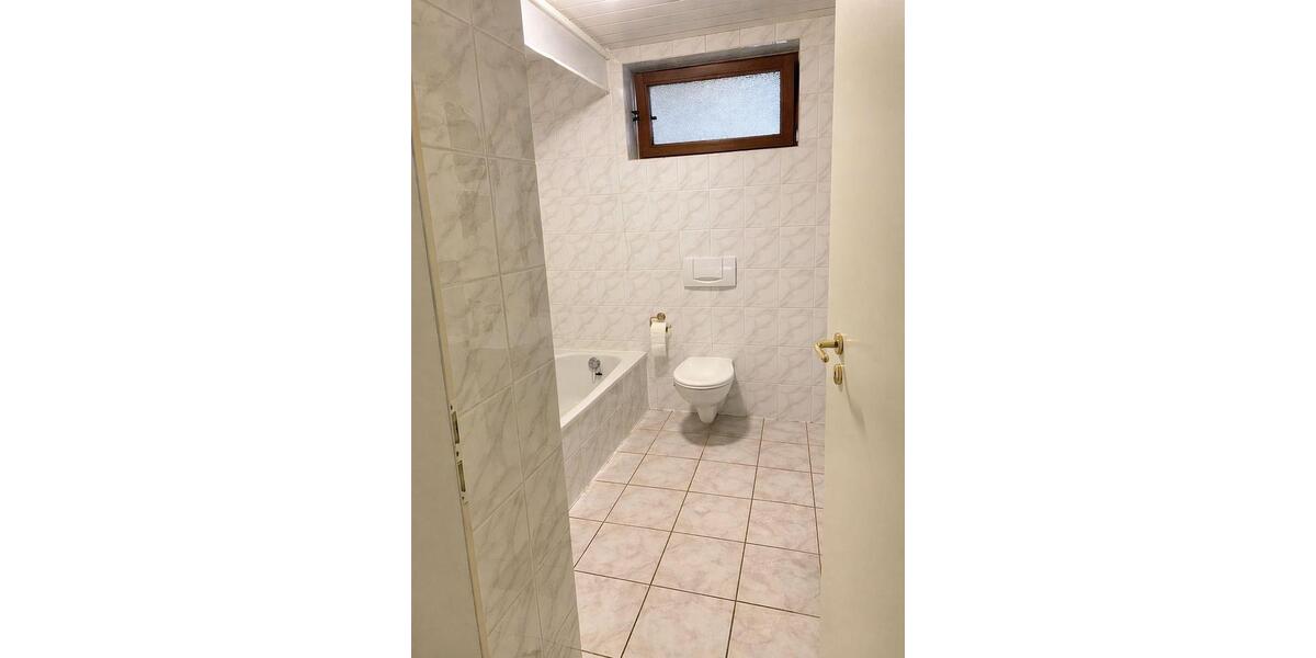 Erdgeschoßwohnung Hockenheim - 3.5 Zimmer, 85 m&sup2;, 1.150&euro; | Angebot:26637756