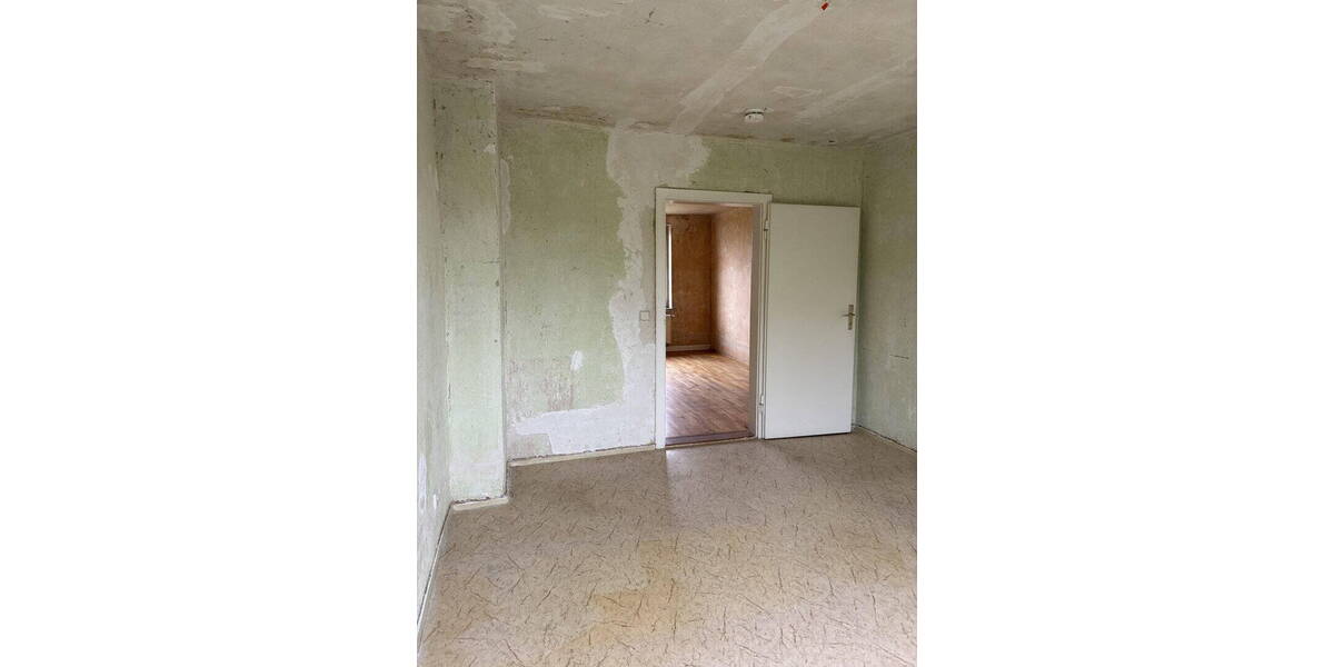 Etagenwohnung Dessau-Roßlau Innenstadt - 2 Zimmer, 48 m&sup2;, 388&euro; | Angebot:26377284