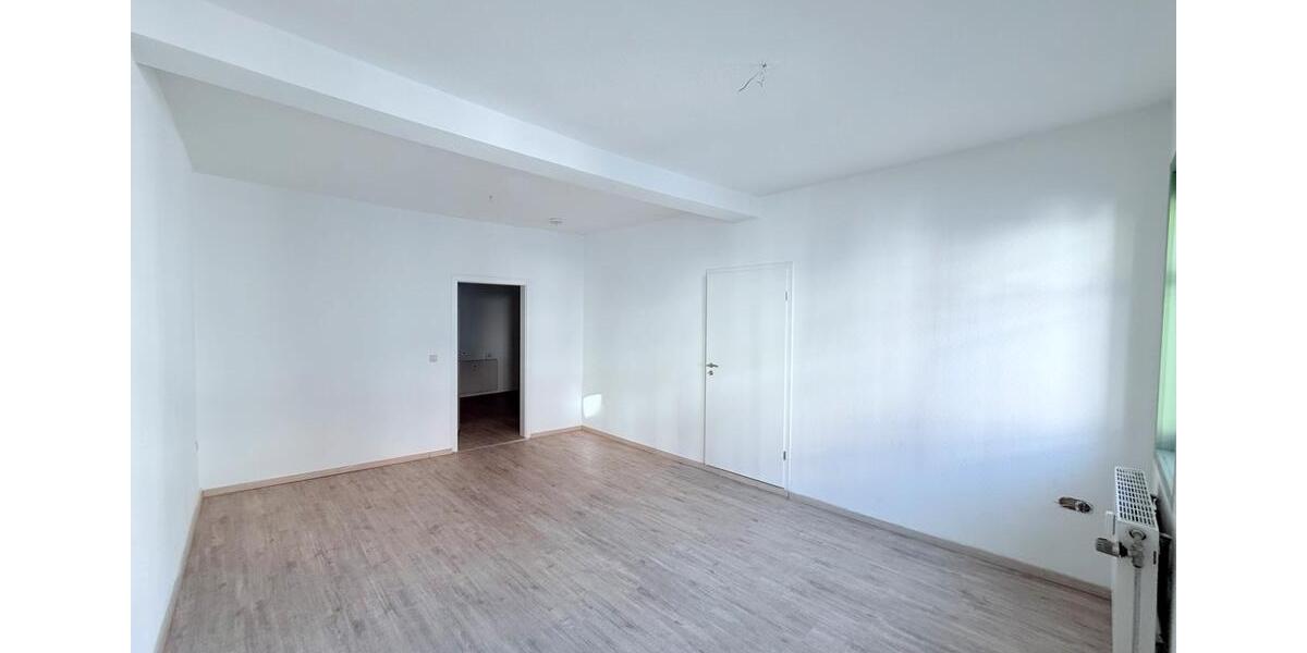 Etagenwohnung Stadtroda - 3 Zimmer, 75 m&sup2;, 560&euro; | Angebot:24939896