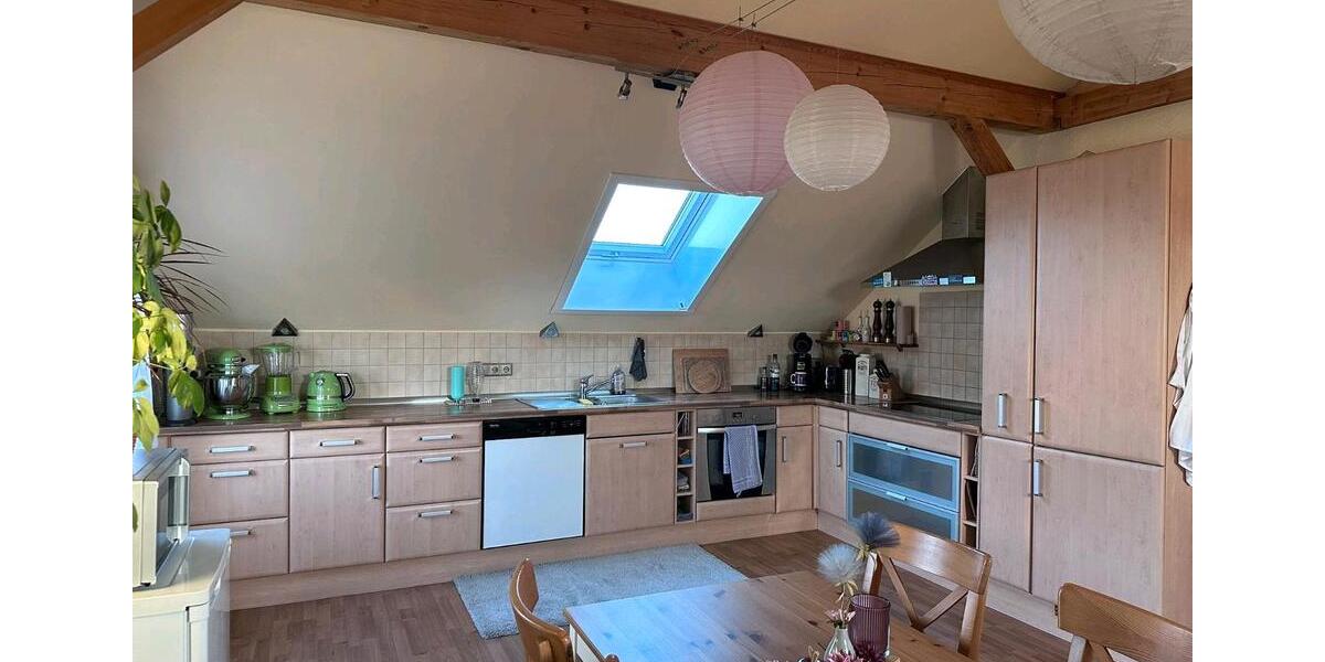 Dachgeschoßwohnung Hundsangen - 3 Zimmer, 88 m&sup2;, 830&euro; | Angebot:25838889