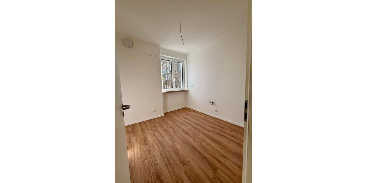 Etagenwohnung München Bogenhausen - 2 Zimmer, 79 m&sup2;, 1.730&euro; | Angebot:25744639