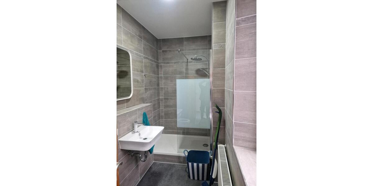 Wohnen auf Zeit Mönchengladbach West - 3 Zimmer, 130 m&sup2;, 12&euro; | Angebot:26329641