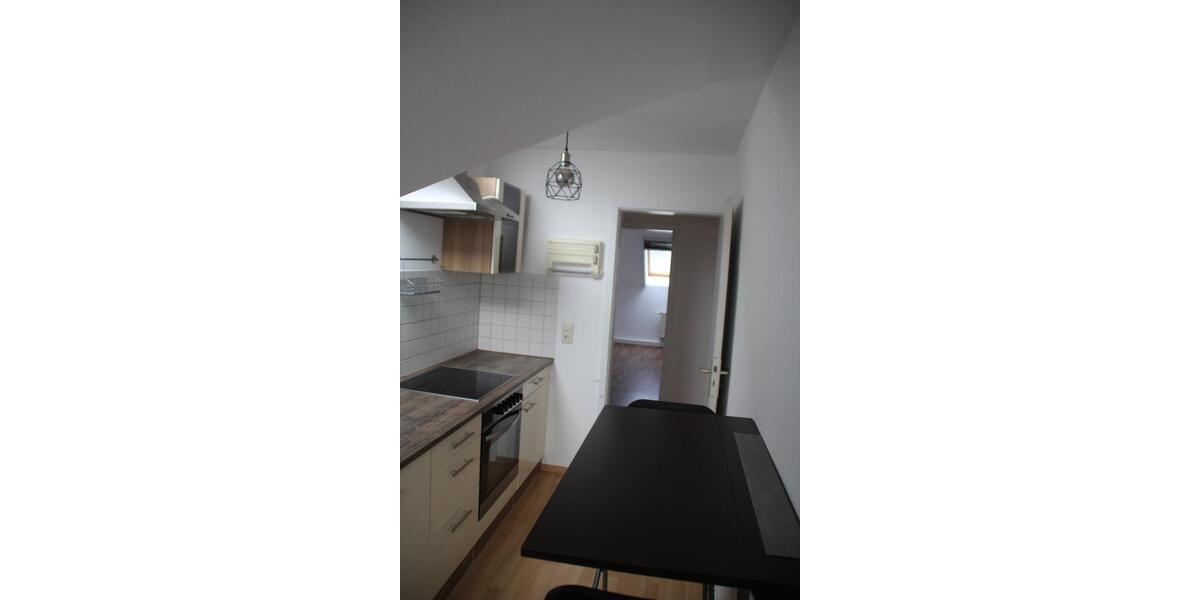 Dachgeschoßwohnung Waldheim - 3 Zimmer, 66 m&sup2;, 330&euro; | Angebot:15219911